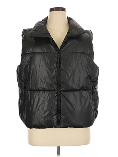 Pre-owned Old Navy Vest In Black