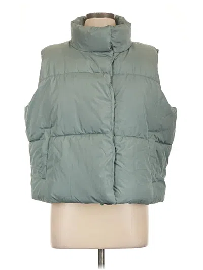 Pre-owned Old Navy Vest In Green