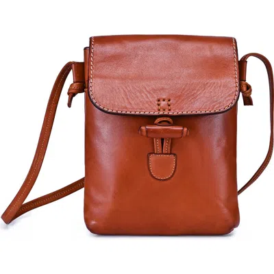 Old Trend Ixia Genuine Leather Minimal Everyday Crossbody In Brown