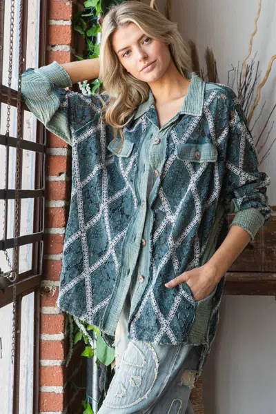 Oli & Hali Washed Lace Button Down Shacket In Hunter Green