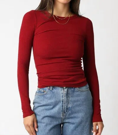 Olivaceous Cassie Long Sleeve Ribbed Top In Scarlet In Red
