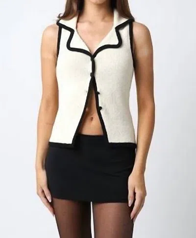 Olivaceous Contrast Lined Vest In Ivory In Multi
