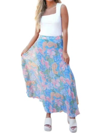 Olivaceous Lilly Floral Pleated Skirt In Blue