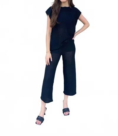 Olivaceous Rilla Cropped Pants In Dark Wash In Blue
