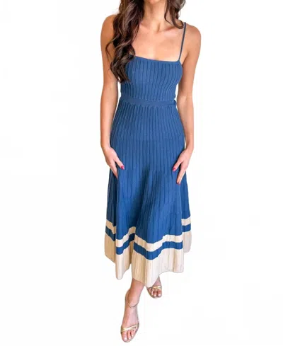 Olivaceous Sideline Strut Maxi Dress In Teal In Blue