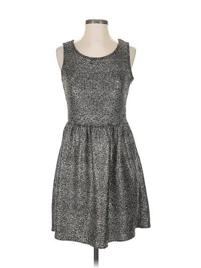 Pre-owned Olive & Oak Casual Dress In Gray