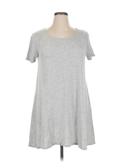 Pre-owned Olive & Oak Casual Dress In Gray
