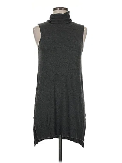 Pre-owned Olive & Oak Casual Dress In Gray