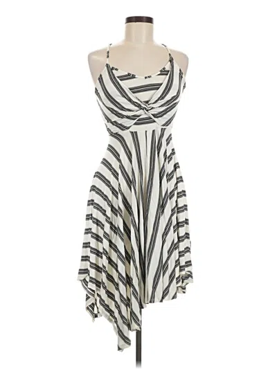 Pre-owned Olive & Oak Casual Dress In Silver