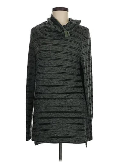 Pre-owned Olive & Oak Pullover Sweater In Green