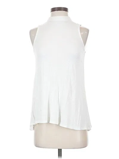 Pre-owned Olive & Oak Tank Top White Halter Neckline Tops