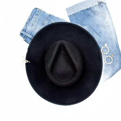 Olive & Pique Best Love Fedora Hat In Black