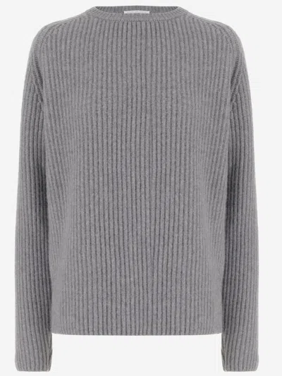 Oliver Lattughi 奥利弗·拉图格（） In Gray