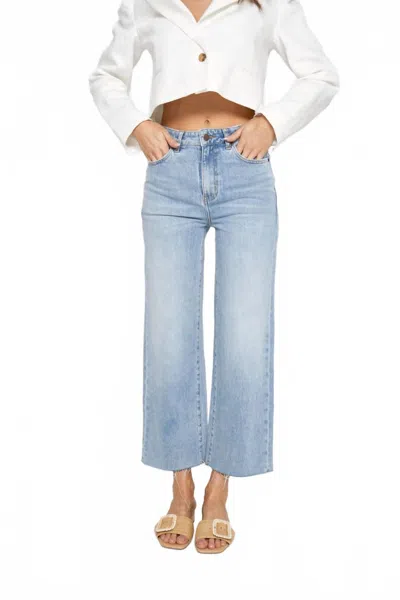 Oliver Logan Aberdeen Crop Denim Jean In Light Indigo In Blue