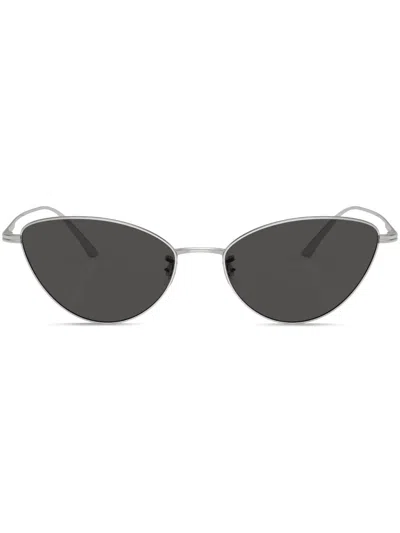 Oliver Peoples 1998c Cat-eye Sunglasses In Silber