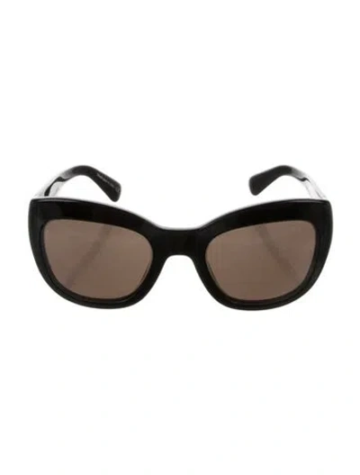 Pre-owned Oliver Peoples Cat-eye Tinted Sunglasses In Black
