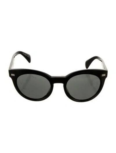 Pre-owned Oliver Peoples Cat-eye Tinted Sunglasses In Black