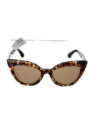 Pre-owned Oliver Peoples Cat-eye Tinted Sunglasses In Brown
