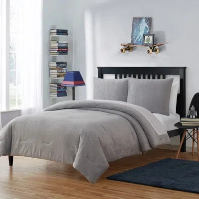 Olivia & Finn Comforter Set