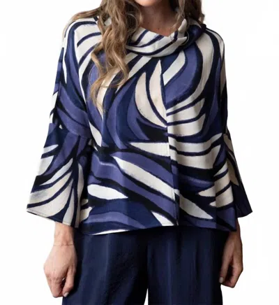 Olivia Dar Abstract Waves Urban Pullover Top In Navy In Blue