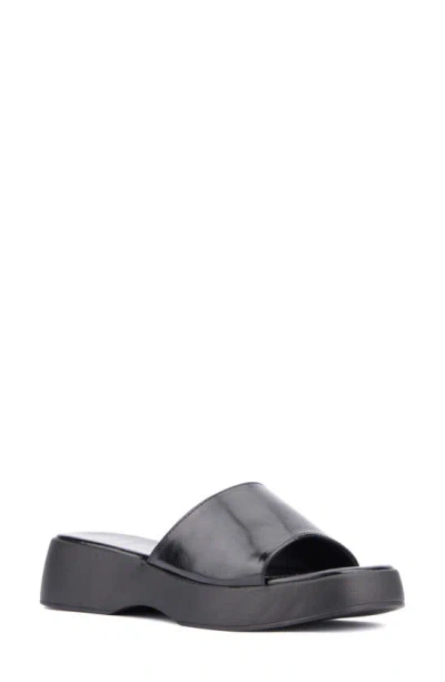 Olivia Miller Ambition Slide Sandal In Black