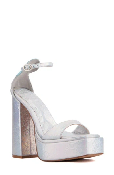 Olivia Miller Amour Platform Sandal In Metallic