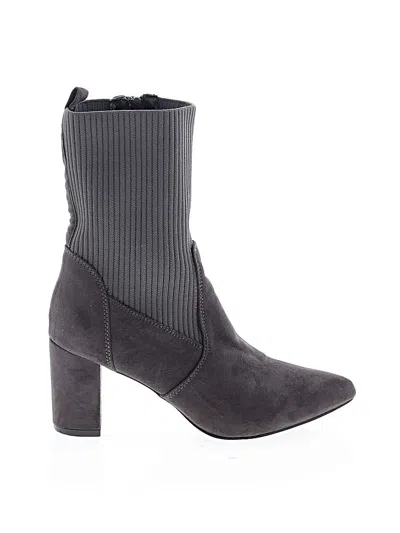 Pre-owned Olivia Miller Ankle Boots In Gray