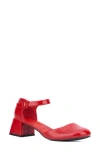 Olivia Miller Ascendant Block Heel Pump In Red