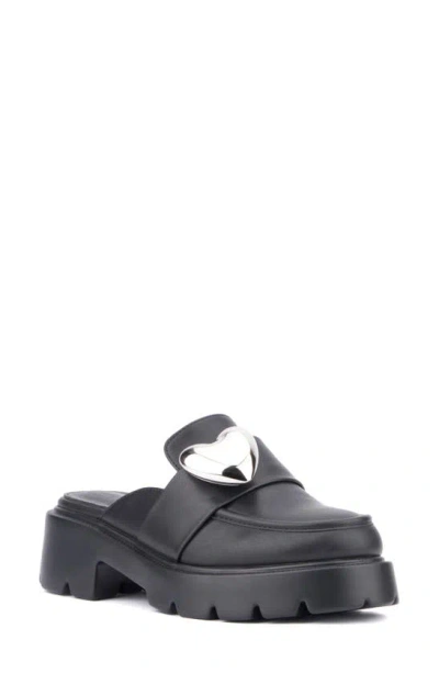 Olivia Miller Heartless Lugged Platform Mule In Black