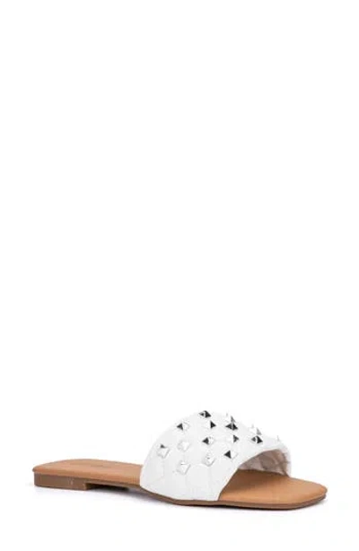 Olivia Miller Shelly Quilt Stud Sandal In White