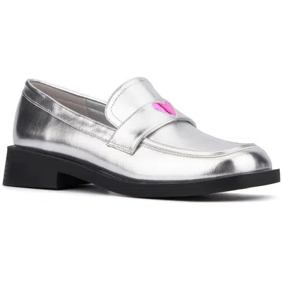 Olivia Miller Womens Block Heel Man Made Loafers In Silver