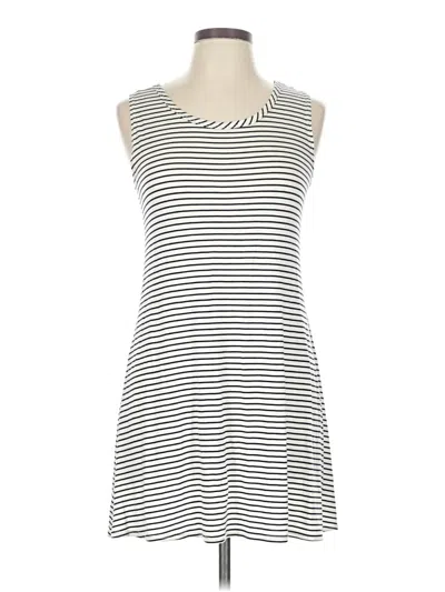 Pre-owned Olivia Rae Casual Dress In White