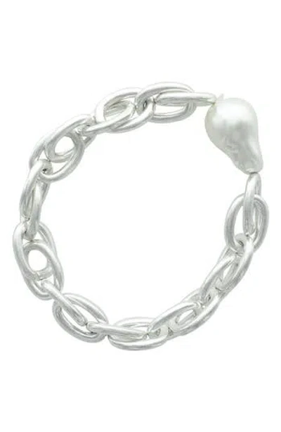 Olivia Welles Bridget Faux Pearl Stretch Bracelet In Metallic
