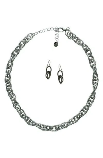 Olivia Welles Penna Textured Chain Necklace & Earrings Set In Silver