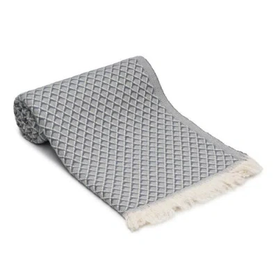 Oliviera Home Serenity Grid Turkish Cotton Bath Towel In Gray