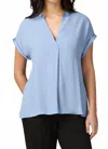 Oltre Short Sleeve V-neck Blouse In Blue In Blue