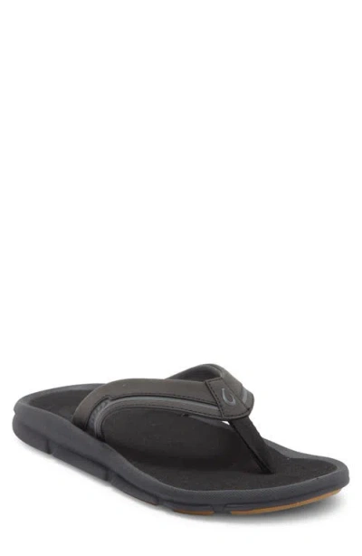 Olukai Akeu Flip Flop In Black