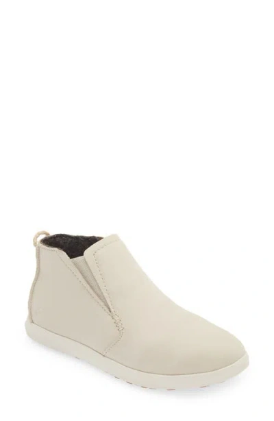 Olukai Hawai'iloa Manu Hope Sneaker Boot In Chalk / Off White