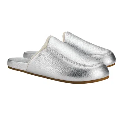 OLUKAI WOMEN'S KONEA CLOGS IN SILVER/SILVER