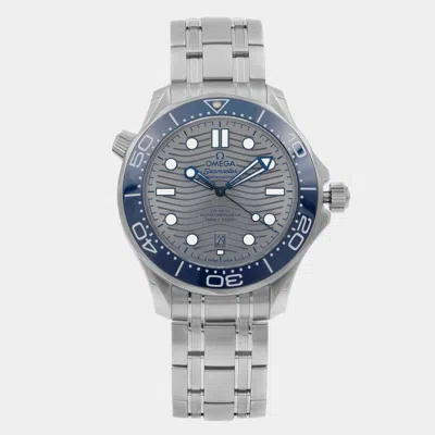 Pre-owned Omega Grey Stainless Steel Seamaster Diver 210.30.42.20.06.001 Automatic Men's Wristwatch 42 Mm