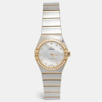 Pre-owned Omega Mother Of Pearl 18k Yellow Gold Stainless Steel Diamond Constellation 131.25.28.60.55.002 Women's Wr