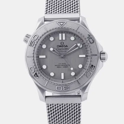 Pre-owned Omega Seamaster Diver 300m Co-axial 210.30.42.20.06.002 Gray Stainless Steel Automatic Men's Wristwatch 42 In Grey