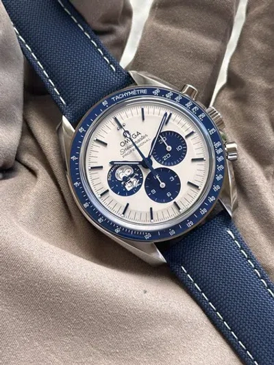 Pre-owned Omega Speedmaster "snoopy" White Watch - 310.32.42.50.02.001 2024