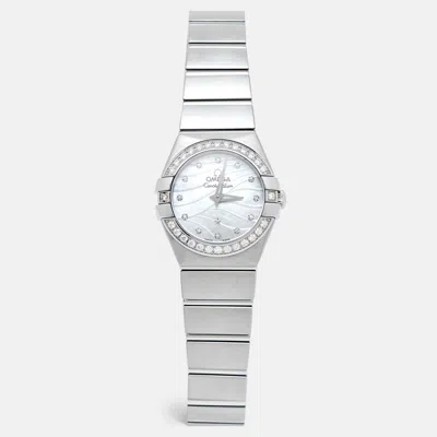 Pre-owned Omega White Mother Of Pearl Diamond Stainless Steel Constellation 123.15.24.60.55.006 Quartz Women's Wrist