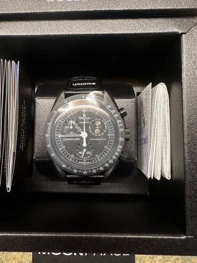 Pre-owned Omega X Swatch Black Snoopy Moonswatch Moon Mission To Moonphase Speedmaster