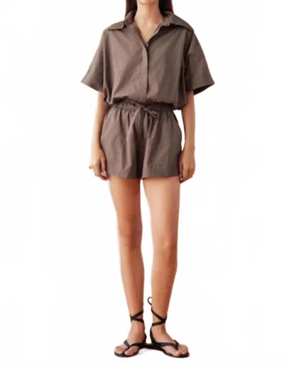 Omika Asha Short In Solid Fawn In Multi
