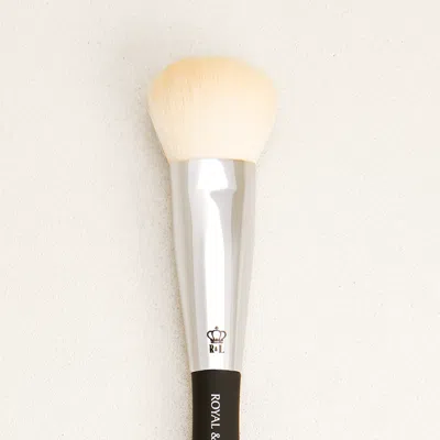 Omnia Brush Pro Complexion Makeup Brush In Black