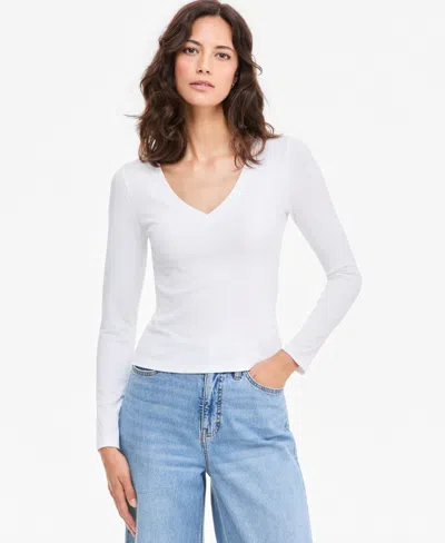On 34th Women's Cropped V-neck Meet & Greet Long-sleeve T-shirt, Macy's Exclusive In White
