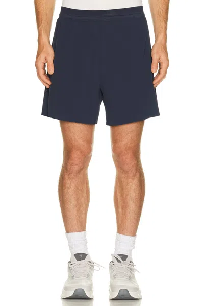 On 5 Performance Shorts In Midnight