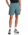 On 7 Core Shorts In Green